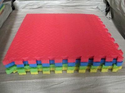 泡沫地墊價格行情與選購指南——以河?xùn)|區(qū)鑫潤塑膠制品廠為例